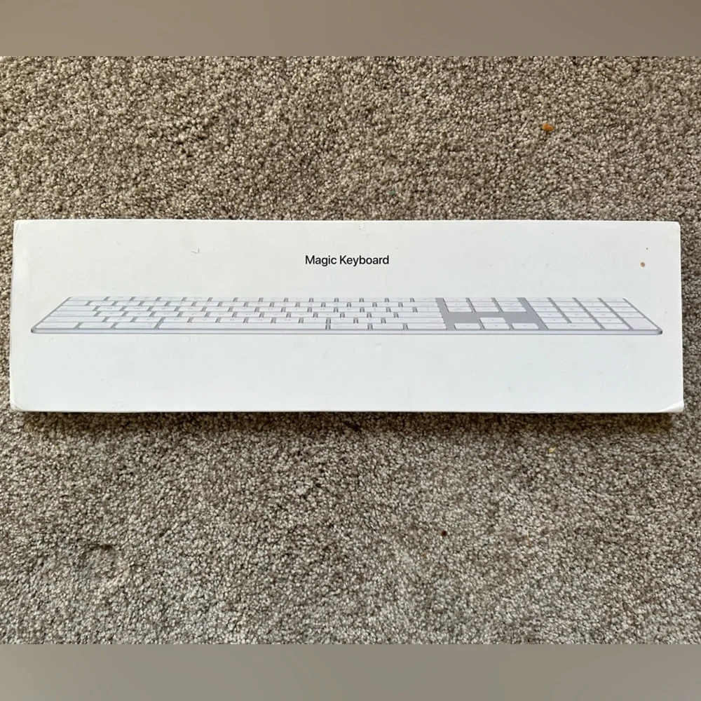 NWT Apple Magic Keyboard with Numeric Keypad